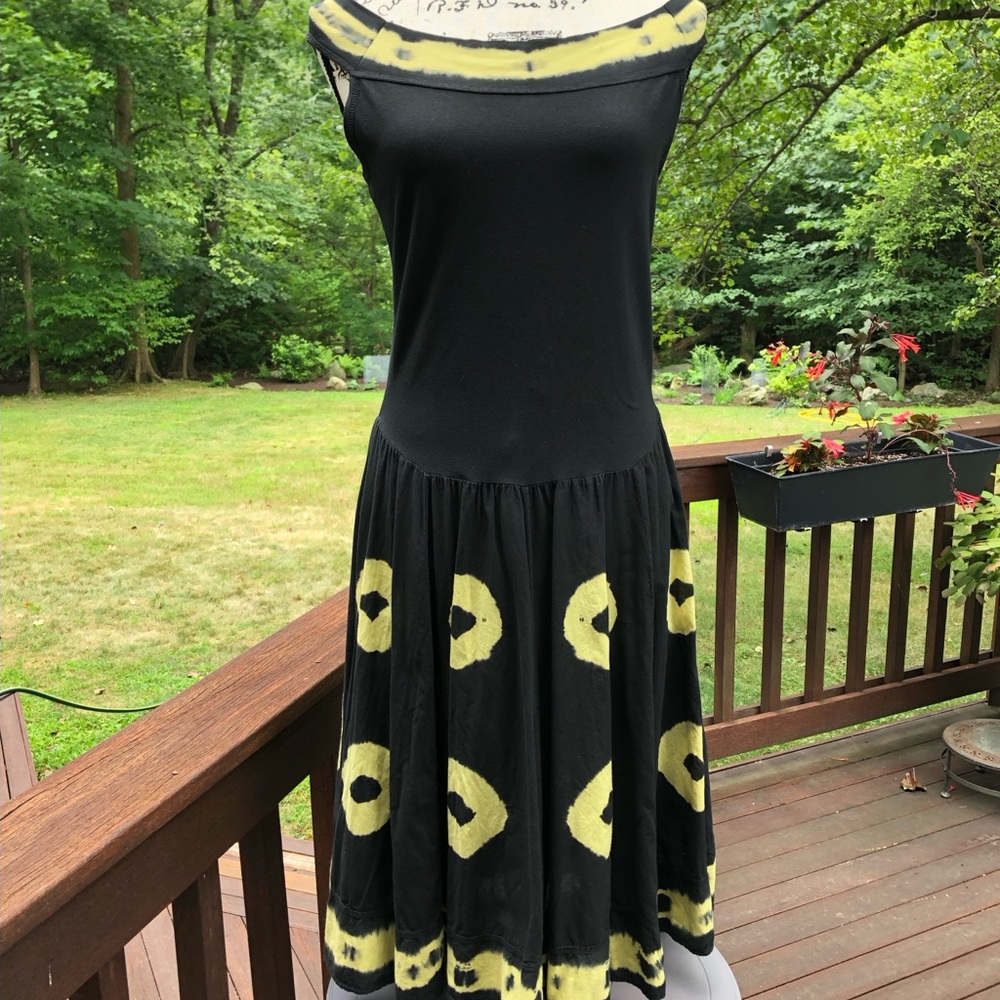 LUNA LUZ Black and Yellow Off-Shoulder Dress NWOT